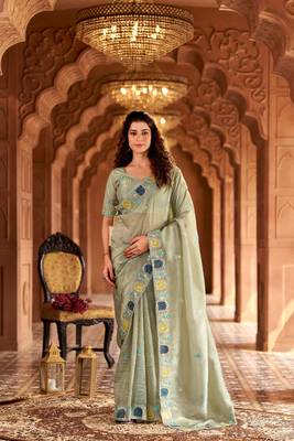Green georgette embroidered thread work heavy look ethnic saree with blouse 1