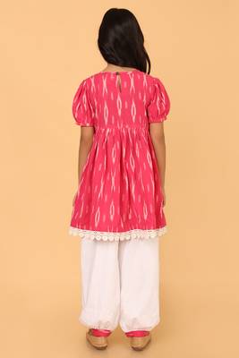 Pink hand embroidered cotton ikat tunic & pant set for girls 3
