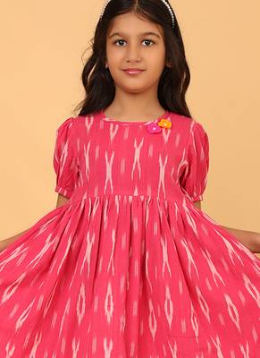 Pink hand embroidered cotton ikat tunic & pant set for girls 4