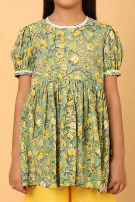 Green hand block printed cotton tunic & pant set for girls 3