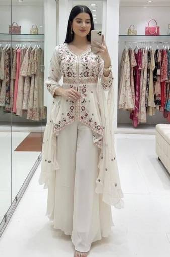 Ivory embroidered rangoli silk blend kurta pant set with dupatta