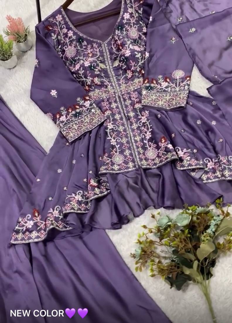 Lavender embroidered rangoli silk blend kurta pant set with dupatta