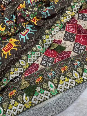 Multi Color Beautiful 3Mm & 5Mm Sequins And Jari Dori Embroidered Lace Border Silk Blend Saree 5
