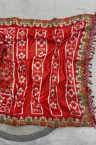 Red Color Beautiful 3Mm & 5Mm Sequins And Jari Dori Embroidered Lace Border Silk Blend Saree