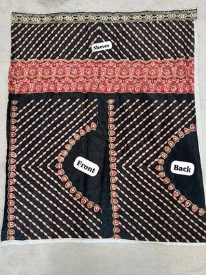 Black Color Floral Printed Pallu With Sequince & Mirror Work & Thread Embroidered Lace Border Silk Blend Saree 5