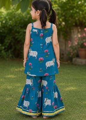 Girls Sleeveless Cotton Kurta & Churidar Salwar Set 5