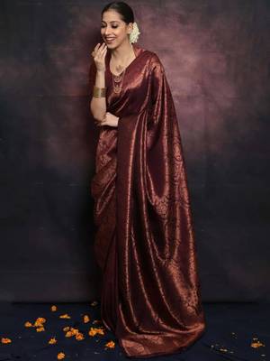 Dark maroon silk blend woven saree with banarasi silk 3