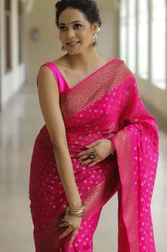 Pink silk blend woven saree with banarasi silk