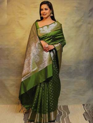 Dark green silk blend woven saree with banarasi silk 4