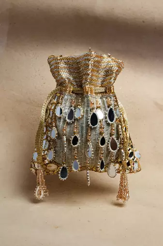Aaina aynali gold