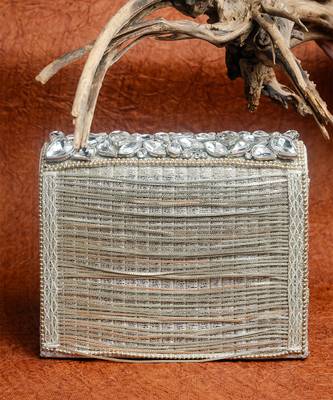 Diamond hinted kasse silver 2