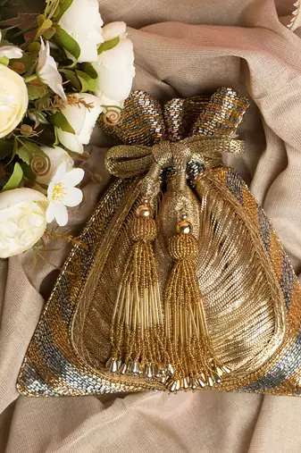 Hinted pewter gold