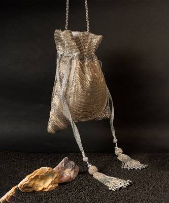 Hinted pewter silver 3