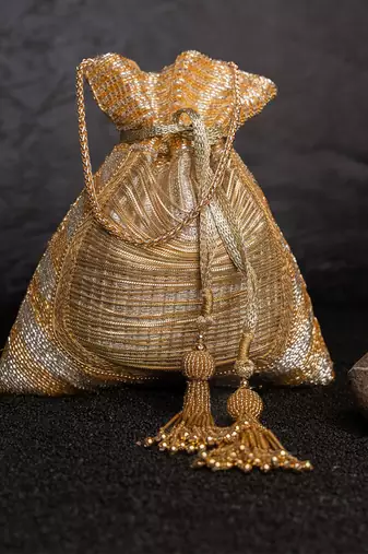 Hinted (gold)