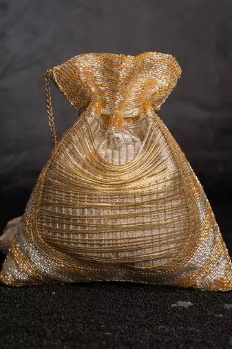 Hinted (gold)