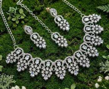 white rhodium-plated agate stone necklace set with earrings & maang tikka 2