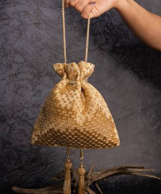 Salli en vie (gold) 3
