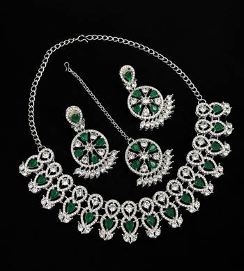 green rhodium-plated agate stone necklace set with earrings & maang tikka 2