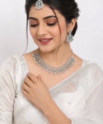 pista rhodium-plated agate stone necklace set with earrings & maang tikka 1