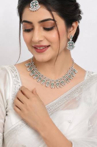 pista rhodium-plated agate stone necklace set with earrings & maang tikka