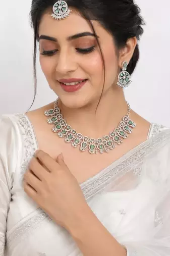 pista rhodium-plated agate stone necklace set with earrings & maang tikka