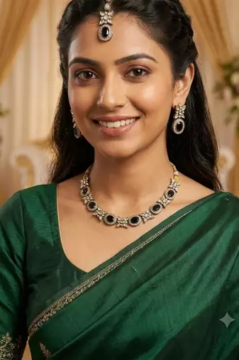 black mehndi-plated agate stone necklace set with earrings & maang tikka