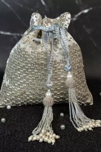 Salli en vie (silver)