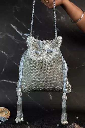 Salli en vie (silver)