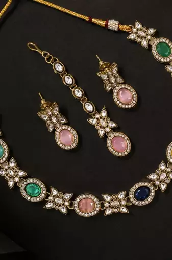 multicolor mehndi-plated agate stone necklace set with earrings & maang tikka
