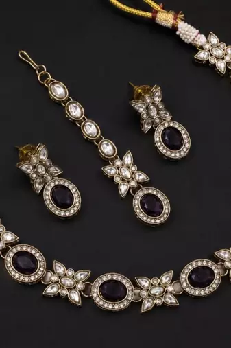 purple mehndi-plated agate stone necklace set with earrings & maang tikka