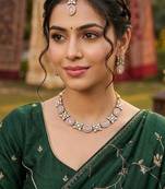 baby pink mehndi-plated agate stone necklace set with earrings & maang tikka