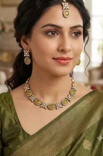 yellow pink mehndi-plated agate stone necklace set with earrings & maang tikka