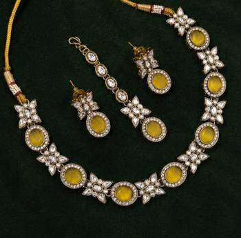 yellow pink mehndi-plated agate stone necklace set with earrings & maang tikka 2