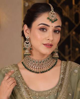 green mehndi-plated agate stone necklace set with earrings & maang tikka 1