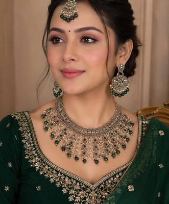 green mehndi-plated agate stone necklace set with earrings & maang tikka 1
