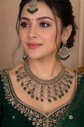 green mehndi-plated agate stone necklace set with earrings & maang tikka