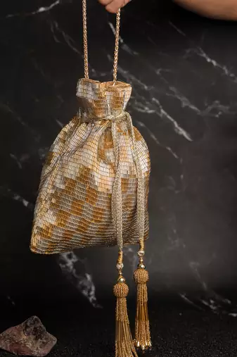 Shades of gold tassel