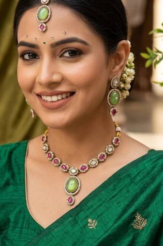 pista mehndi-plated agate stone necklace set with earrings & maang tikka