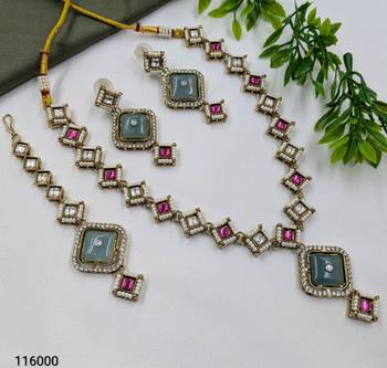pista mehndi-plated agate stone necklace set with earrings & maang tikka 2