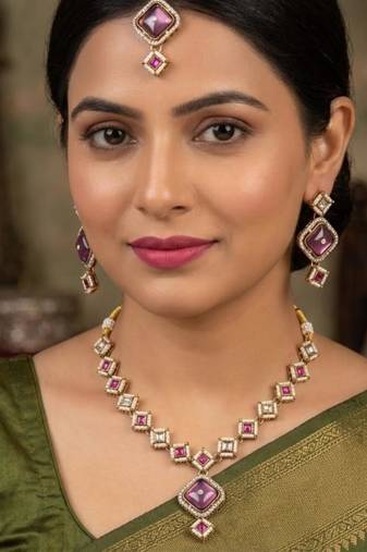 purple mehndi-plated agate stone necklace set with earrings & maang tikka