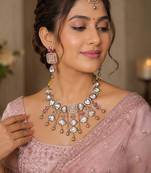 pink mehndi-plated agate stone necklace set with earrings & maang tikka