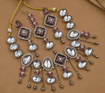 purple mehndi-plated agate stone necklace set with earrings & maang tikka 2