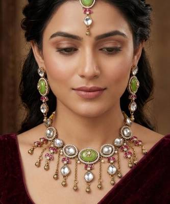 pista mehndi-plated agate stone necklace set with earrings & maang tikka 1