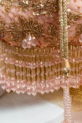 Leafy pink