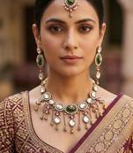 green mehndi-plated agate stone necklace set with earrings & maang tikka