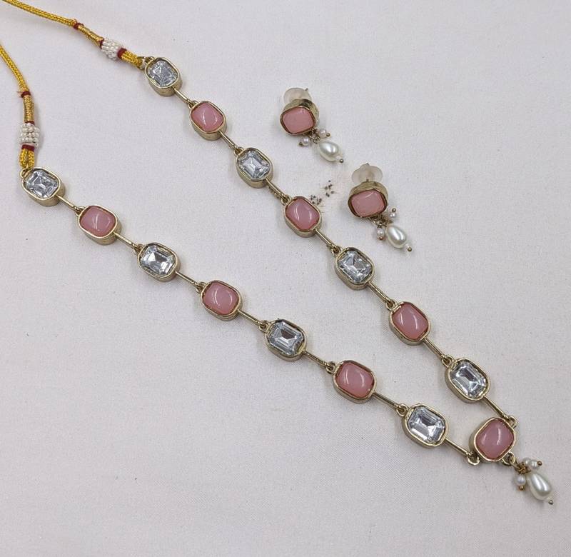 pink mehndi-plated agate stone necklace set with earrings & kundan