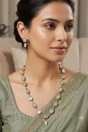 pista mehndi-plated agate stone necklace set with earrings & kundan