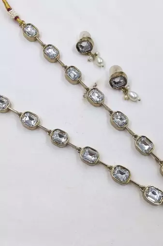white mehndi-plated agate stone necklace set with earrings & kundan