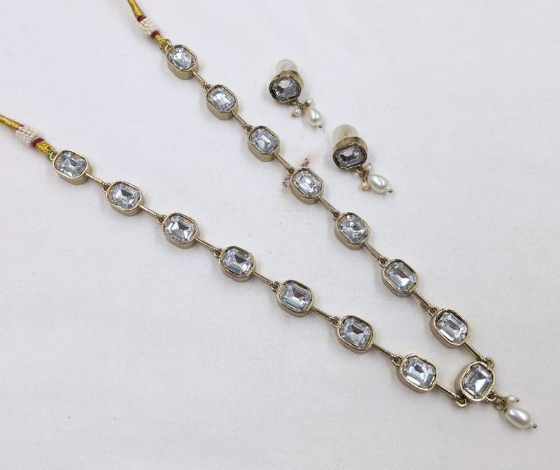 white mehndi-plated agate stone necklace set with earrings & kundan