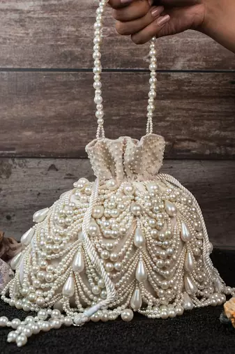 Oyster Ivory